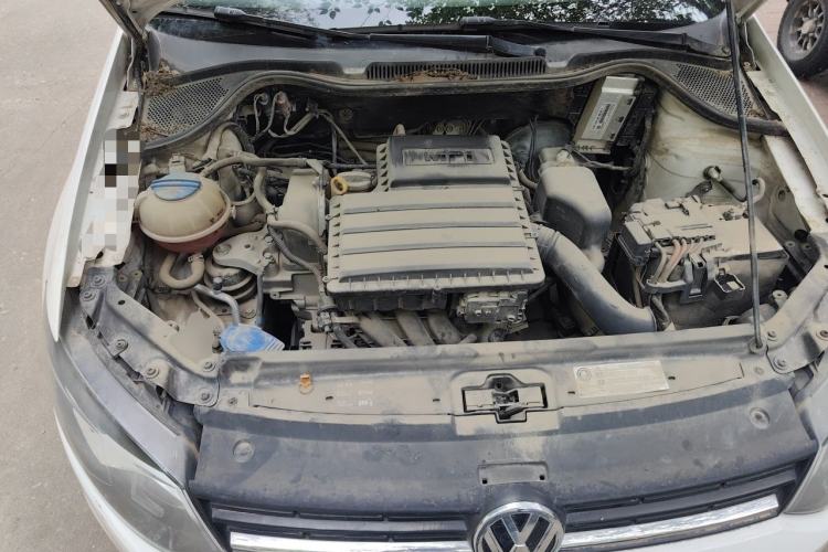 Used Volkswagen Polo 2016 1.4L Manual Fashion Model Engine Bay