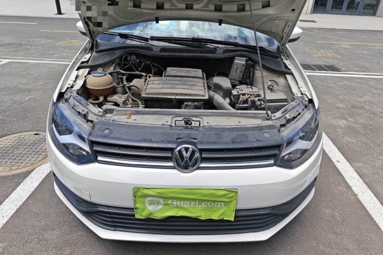 Used Volkswagen Polo 2016 1.4L Manual Fashion Model Engine Bay