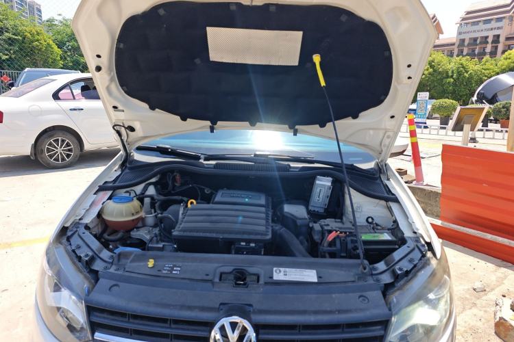 Used Volkswagen Polo 2016 1.4L Manual Fashion Model Engine Bay