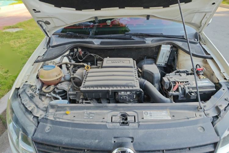Used Volkswagen Polo 2016 1.6L Automatic Comfort Model Engine Bay