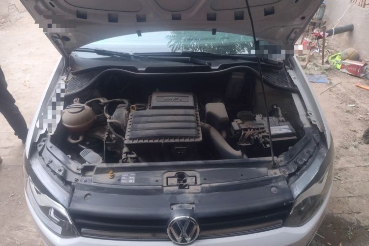 Used Volkswagen Polo 2016 1.4L Manual Fashion Model Engine Bay