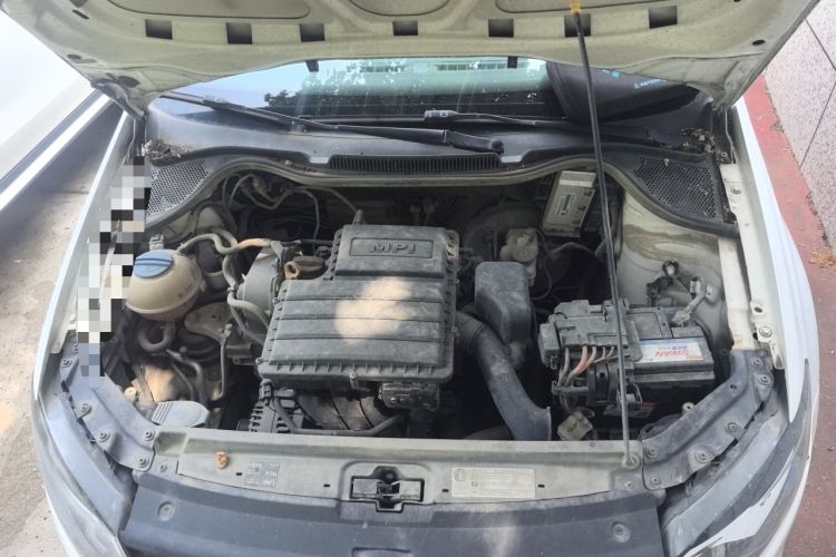Used Volkswagen Polo 2016 1.4L Manual Fashion Model Engine Bay