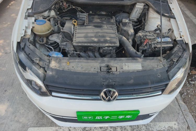 Used Volkswagen Polo 2016 1.4L Manual Fashion Model Engine Bay