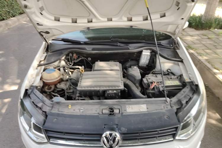 Used Volkswagen Polo 2016 1.6L Automatic Comfort Model Engine Bay