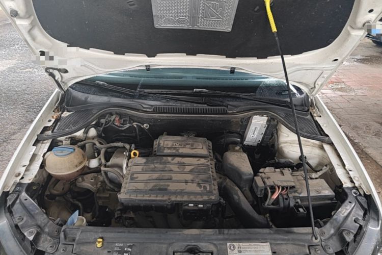 Used Volkswagen Polo 2016 1.6L Automatic Comfort Model Engine Bay