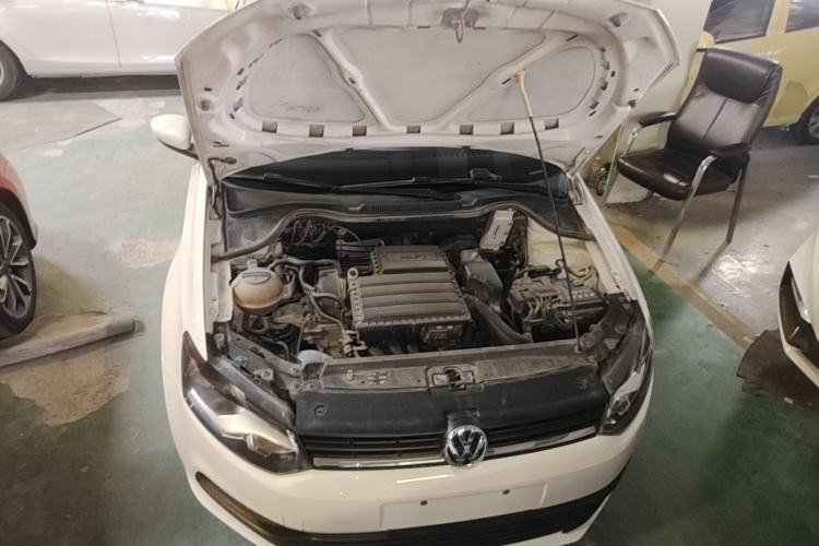 Used Volkswagen Polo 2016 1.4L Automatic Trendy Model Engine Bay