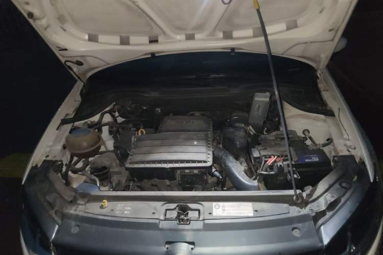 Used Volkswagen Polo 2016 1.6L Automatic Comfort Model Engine Bay