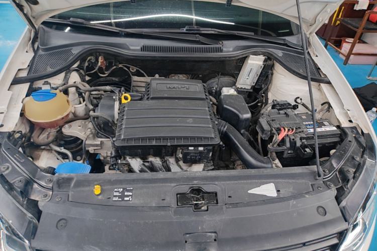 Used Volkswagen Polo 2016 1.6L Automatic Comfort Model Engine Bay
