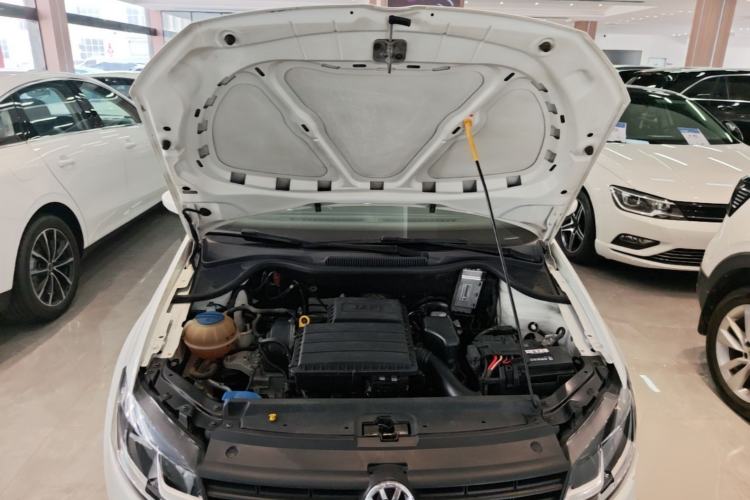 Used Volkswagen Polo 2016 1.6L Automatic Comfort Model Engine Bay