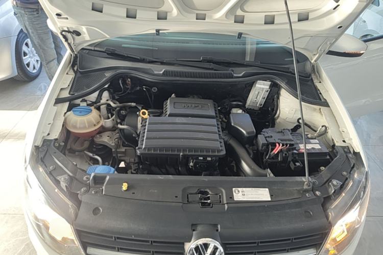 Used Volkswagen Polo 2016 1.4L Manual Fashion Model Engine Bay
