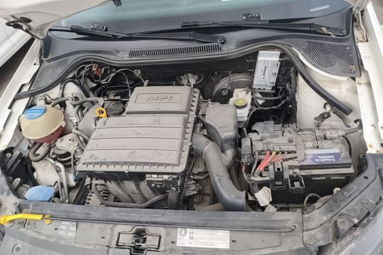 Used Volkswagen Polo 2016 1.4L Manual Fashion Model Engine Bay