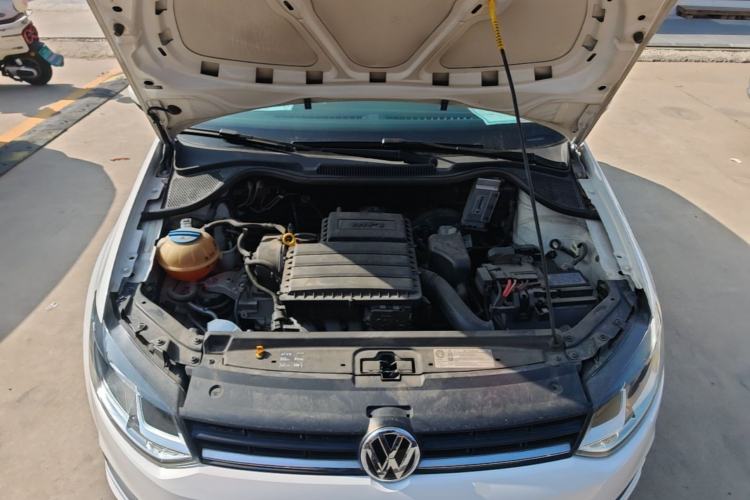 Used Volkswagen Polo 2016 1.6L Automatic Comfort Model Engine Bay