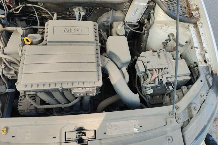 Used Volkswagen Polo 2016 1.4L Manual Fashion Model Engine Bay Left