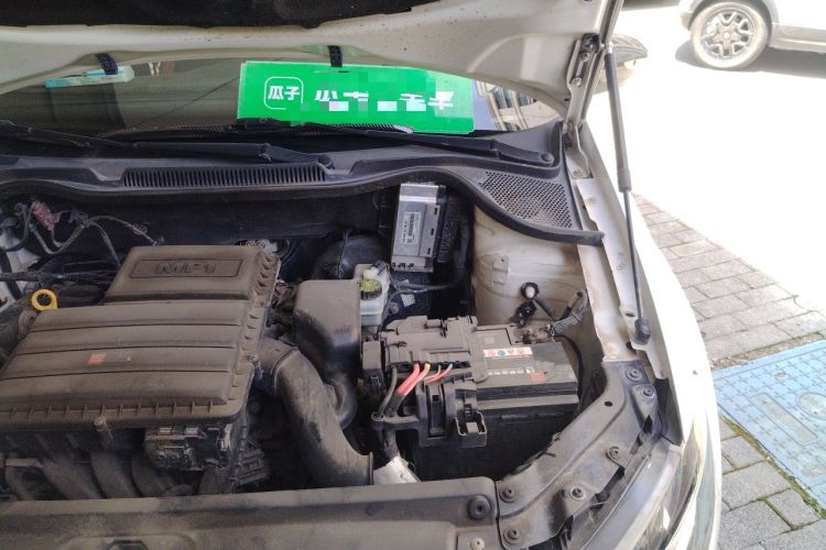 Used Volkswagen Polo 2016 1.4L Manual Fashion Model Engine Bay Left