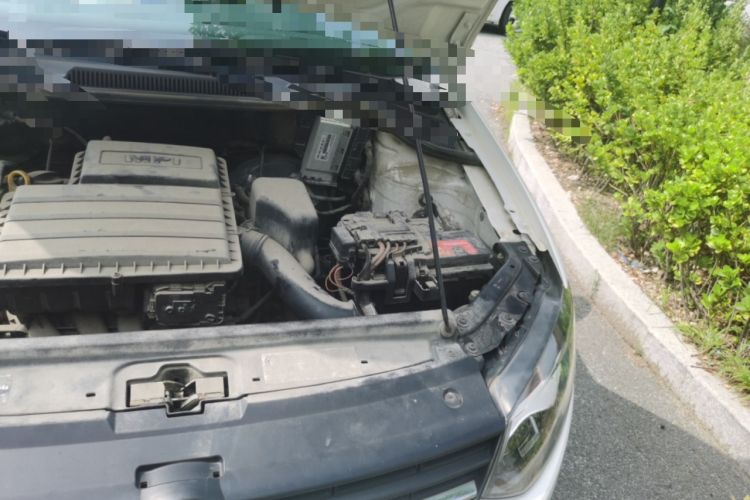 Used Volkswagen Polo 2016 1.4L Manual Fashion Model Engine Bay Left