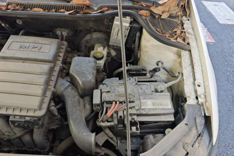 Used Volkswagen Polo 2016 1.6L Automatic Comfort Model Engine Bay Left