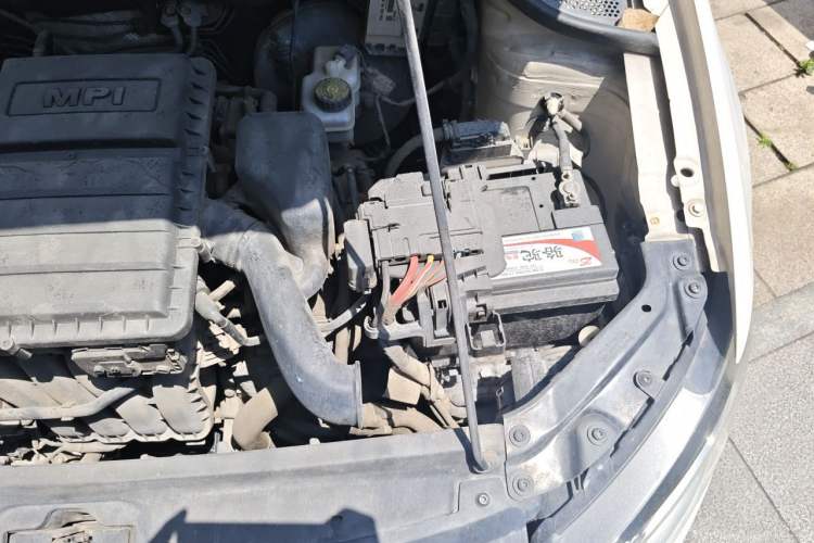 Used Volkswagen Polo 2016 1.6L Automatic Comfort Model Engine Bay Left