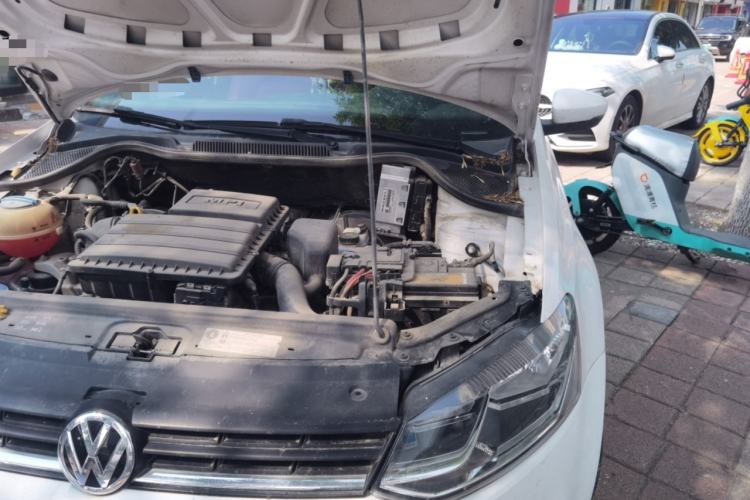 Used Volkswagen Polo 2016 1.6L Automatic Comfort Model Engine Bay Left