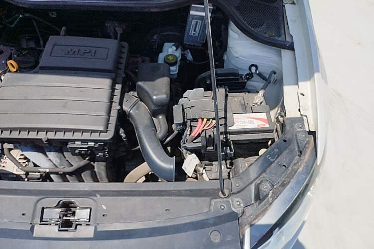 Used Volkswagen Polo 2016 1.6L Automatic Comfort Model Engine Bay Left