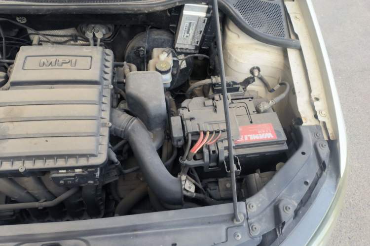 Used Volkswagen Polo 2016 1.4L Automatic Trendy Model Engine Bay Left
