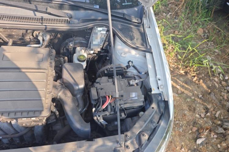 Used Volkswagen Polo 2016 1.6L Automatic Comfort Model Engine Bay Left