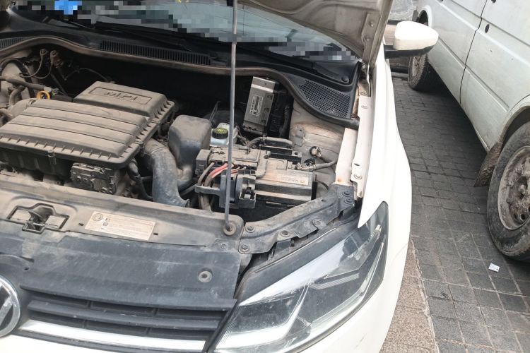 Used Volkswagen Polo 2016 1.6L Automatic Comfort Model Engine Bay Left