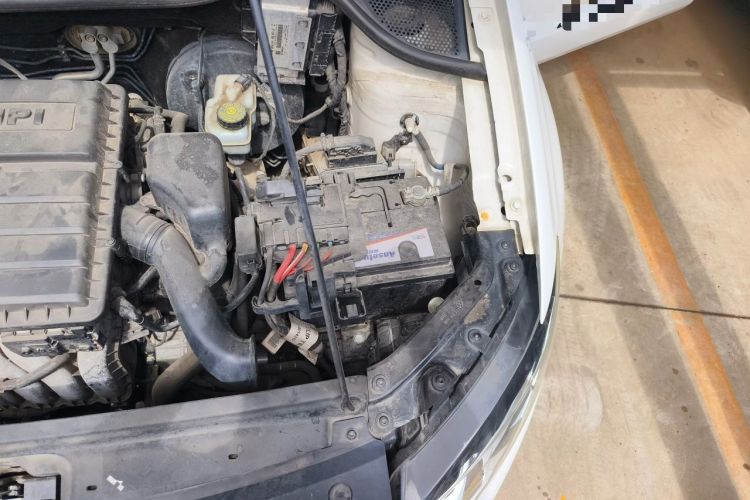 Used Volkswagen Polo 2016 1.6L Automatic Comfort Model Engine Bay Left