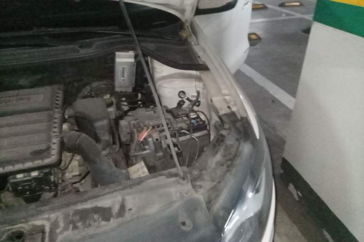 Used Volkswagen Polo 2016 1.4L Manual Fashion Model Engine Bay Left