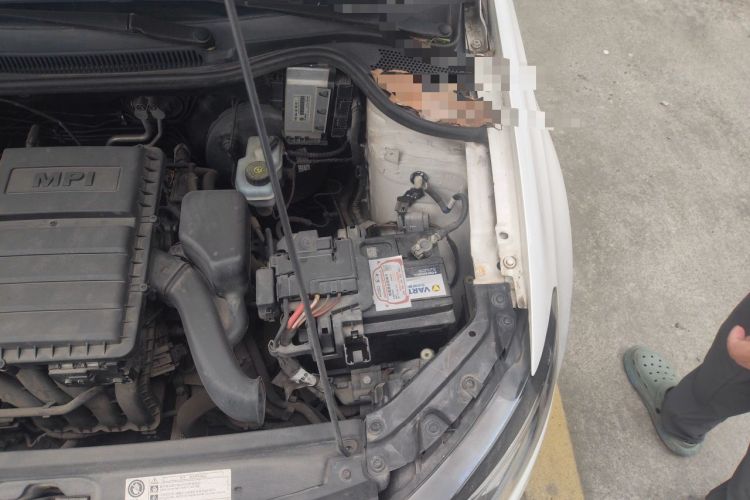 Used Volkswagen Polo 2016 1.4L Manual Fashion Model Engine Bay Left