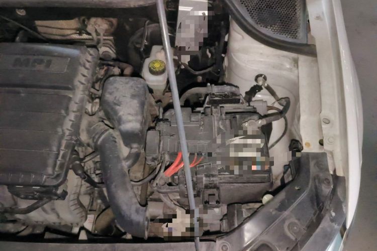 Used Volkswagen Polo 2016 1.6L Automatic Comfort Model Engine Bay Left