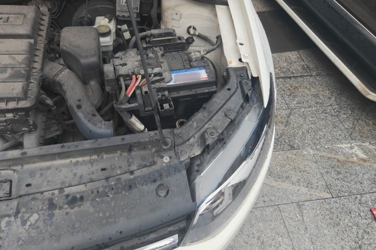 Used Volkswagen Polo 2016 1.4L Automatic Trendy Model Engine Bay Left