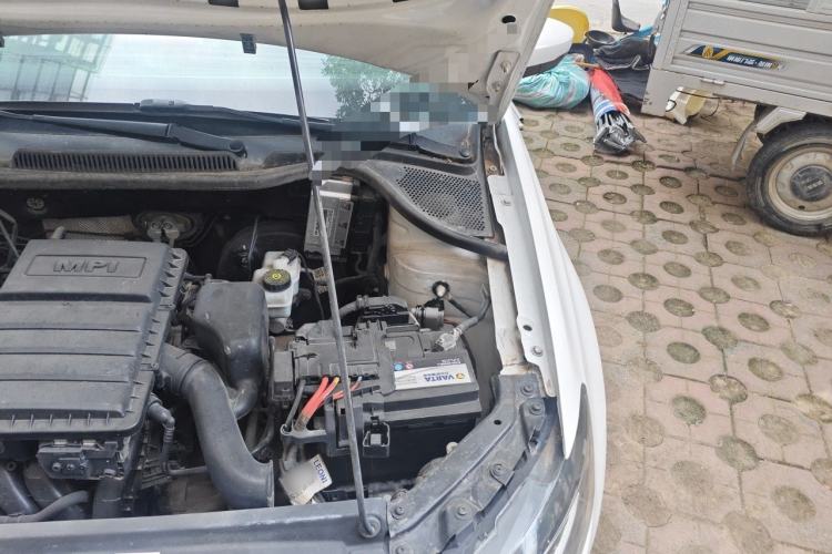 Used Volkswagen Polo 2016 1.4L Automatic Trendy Model Engine Bay Left