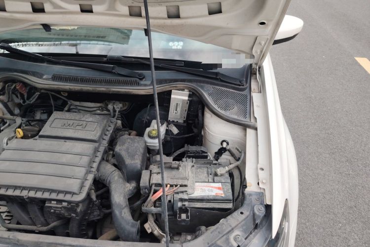 Used Volkswagen Polo 2016 1.6L Automatic Comfort Model Engine Bay Left