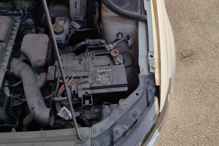 Used Volkswagen Polo 2016 1.6L Automatic Comfort Model Engine Bay Left