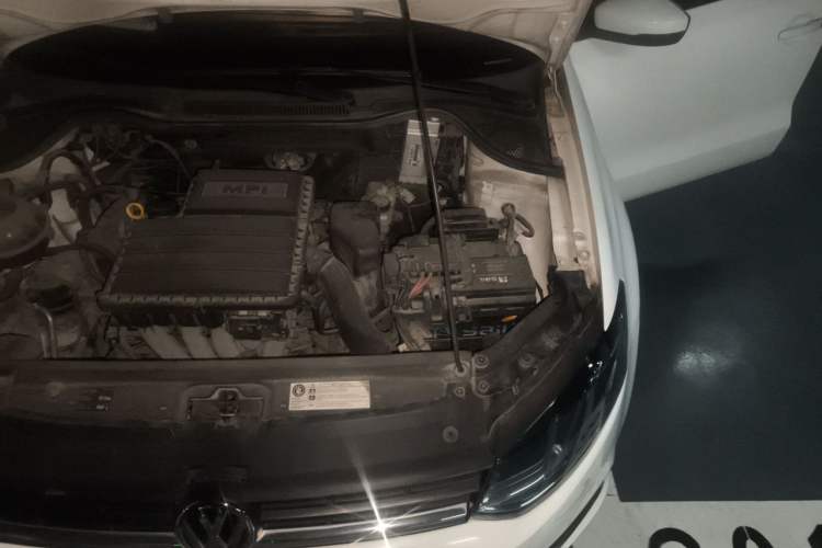 Used Volkswagen Polo 2016 1.6L Automatic Comfort Model Engine Bay Left