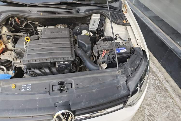 Used Volkswagen Polo 2016 1.6L Automatic Comfort Model Engine Bay Left
