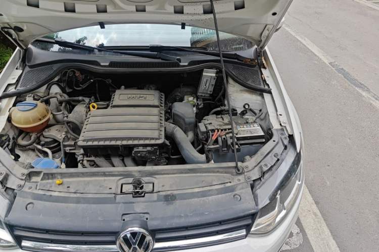 Used Volkswagen Polo 2016 1.6L Automatic Comfort Model Engine Bay Left