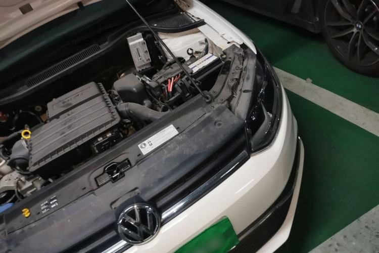Used Volkswagen Polo 2016 1.6L Automatic Comfort Model Engine Bay Left