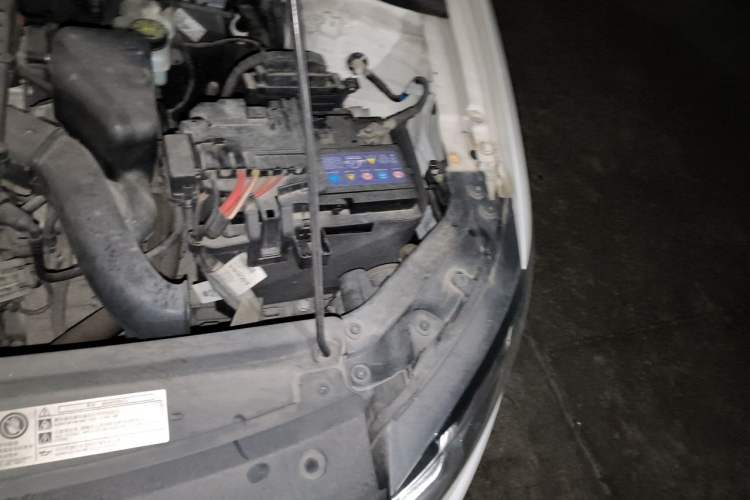 Used Volkswagen Polo 2016 1.6L Automatic Comfort Model Engine Bay Left