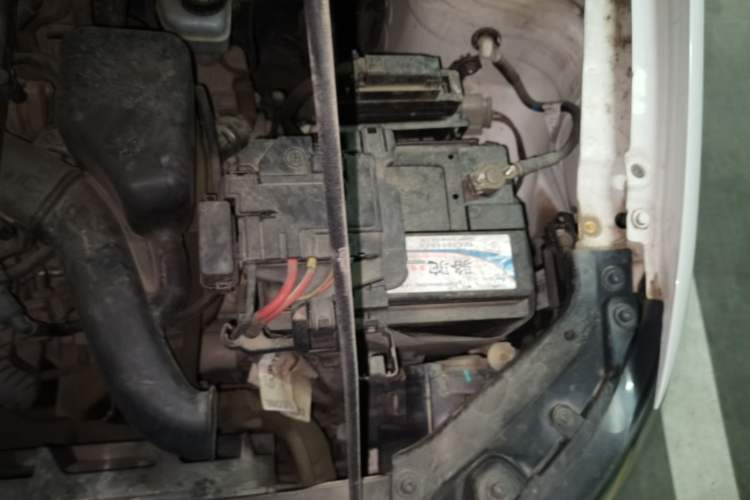 Used Volkswagen Polo 2016 1.6L Automatic Comfort Model Engine Bay Left