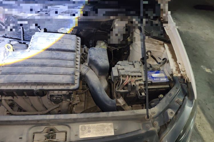 Used Volkswagen Polo 2016 1.4L Manual Fashion Model Engine Bay Left