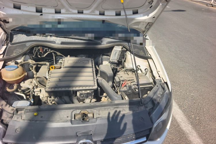 Used Volkswagen Polo 2016 1.4L Automatic Trendy Model Engine Bay Left