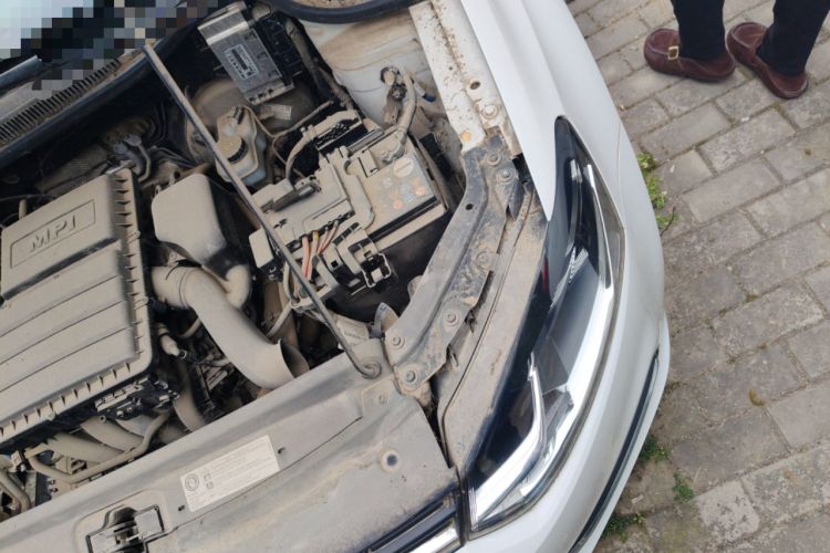 Used Volkswagen Polo 2016 1.6L Automatic Comfort Model Engine Bay Left