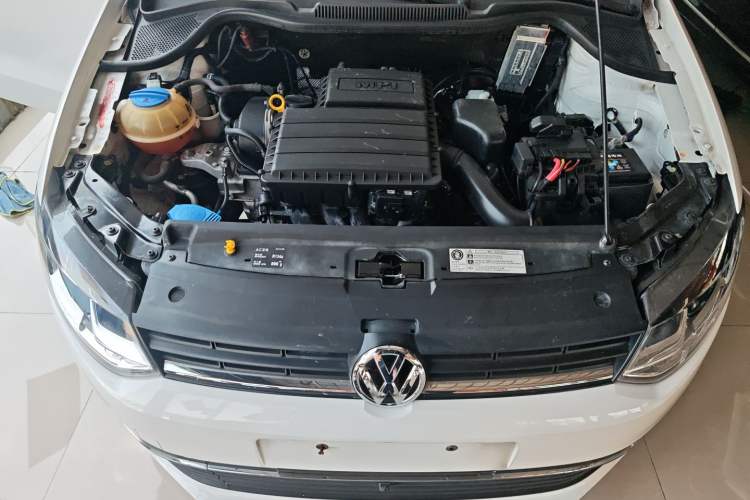 Used Volkswagen Polo 2016 1.6L Automatic Comfort Model Engine Bay