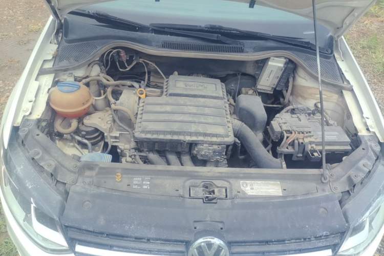 Used Volkswagen Polo 2016 1.6L Automatic Comfort Model Engine Bay