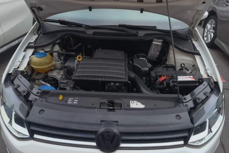 Used Volkswagen Polo 2016 1.6L Automatic Comfort Model Engine Bay