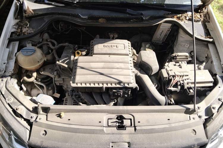 Used Volkswagen Polo 2016 1.6L Automatic Comfort Model Engine Bay