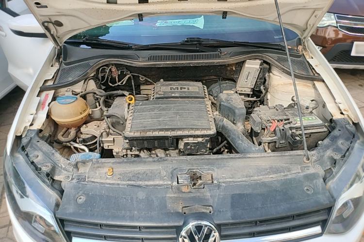 Used Volkswagen Polo 2016 1.4L Manual Fashion Model Engine Bay