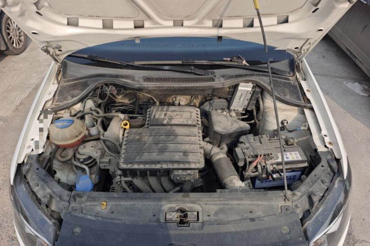 Used Volkswagen Polo 2016 1.4L Manual Fashion Model Engine Bay