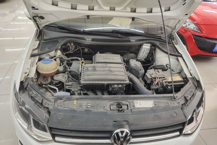 Used Volkswagen Polo 2016 1.6L Automatic Comfort Model Engine Bay